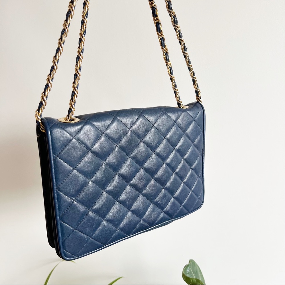 Vintage DI BENITO Quilted Leather Flap
Front Convertible Shoulder Bag Blue - Picture 3 of 15